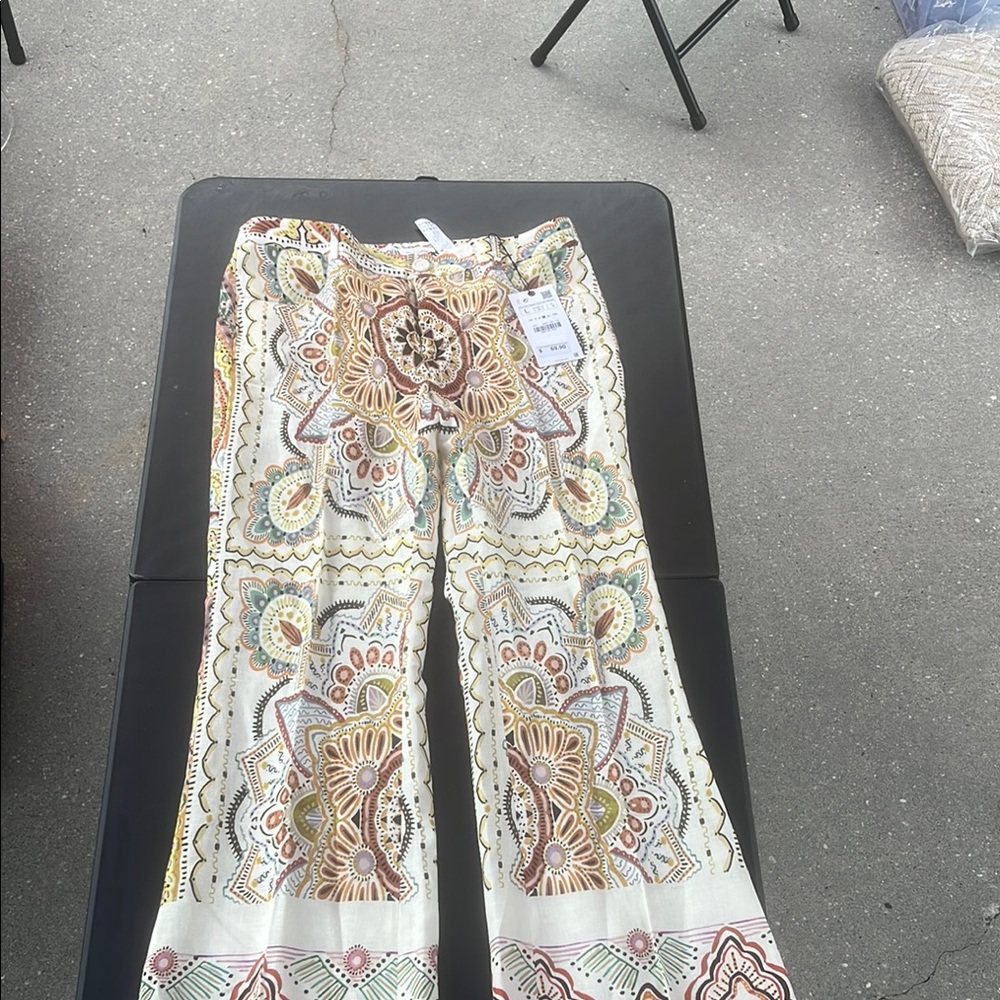 Zara Multicolor Patterned Flare Pants